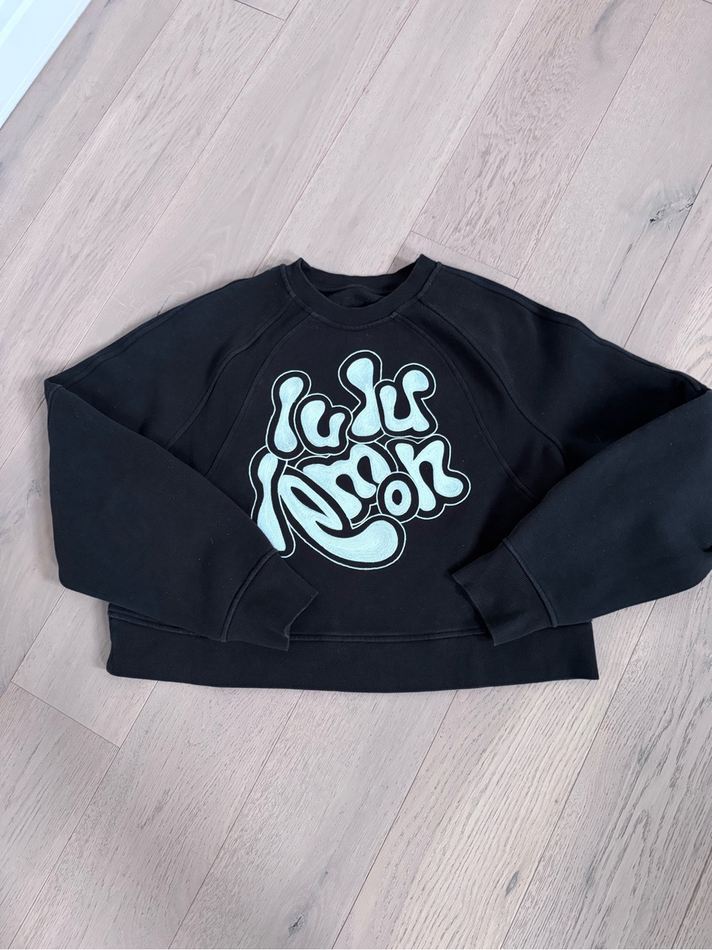 Lululemon Scuba Oversized Pullover Embroidered Black M/L
